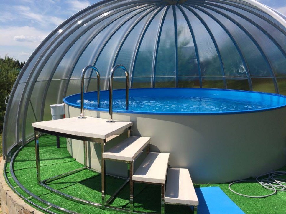 Навес-купол из поликарбоната для бассейна